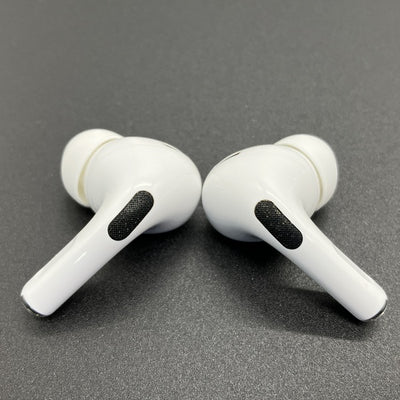 【中古】MagSafe充電ケース(USB-C)付きAirPods Pro(第2世代) MTJV3JA【秋葉原】