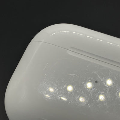 【中古】MagSafe充電ケース(USB-C)付きAirPods Pro(第2世代) MTJV3JA【秋葉原】