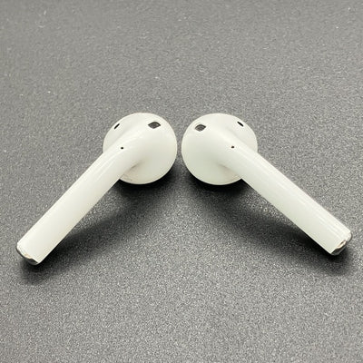 【中古】AirPods with Charging Case MV7N2J/A【秋葉原】