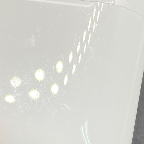 【中古】AirPods with Charging Case MV7N2J/A【秋葉原】