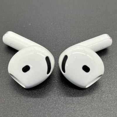 【中古】AirPods 4 MXP93J/A（アクティブノイズキャンセリング搭載）【秋葉原】