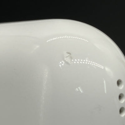 【中古】AirPods 4 MXP93J/A（アクティブノイズキャンセリング搭載）【秋葉原】