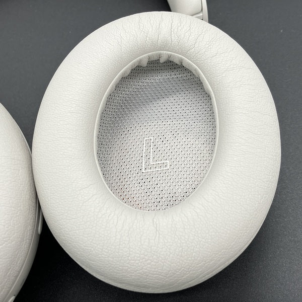 【中古】QuietComfort Ultra Headphones White Smoke【秋葉原】