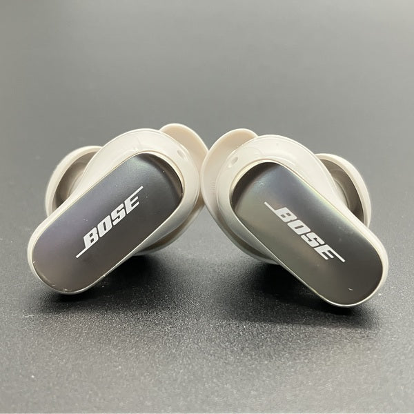 【中古】QuietComfort Ultra Earbuds White Smoke【秋葉原】