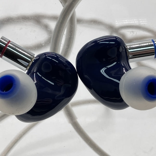 【中古】Explorer【日本橋】