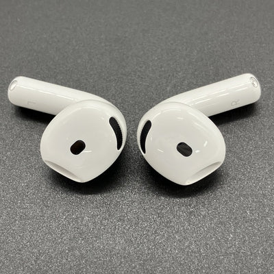【中古】AirPods 4 MXP93J/A（アクティブノイズキャンセリング搭載）【秋葉原】