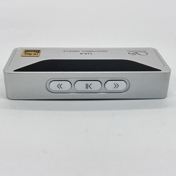 【中古】UA4 シルバー【秋葉原】