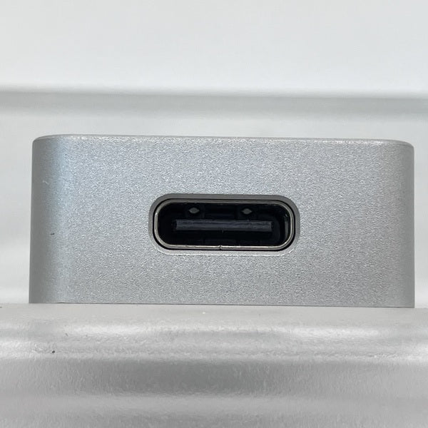 【中古】UA4 シルバー【秋葉原】