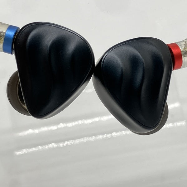 【中古】FH3 Black 【FIO-IEM-FH3-B】【日本橋】