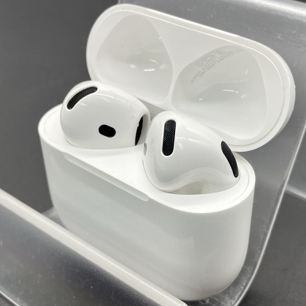 Apple 【中古】AirPods 4 MXP93J/A（アクティブノイズキャンセリング