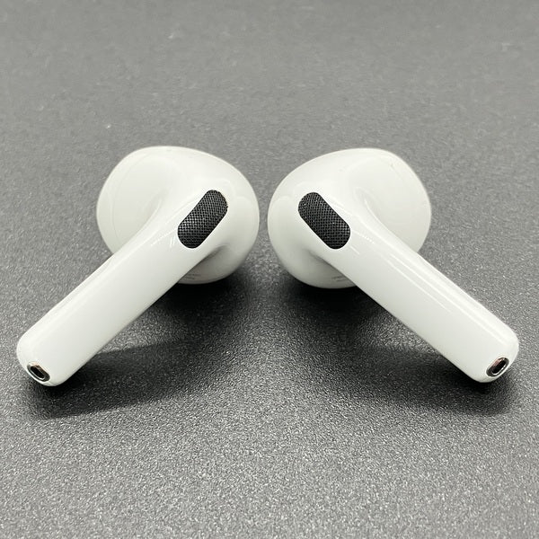 Apple 【中古】AirPods 4 MXP93J/A（アクティブノイズキャンセリング
