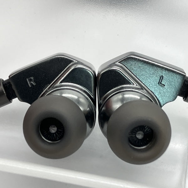 【中古】bleqk Dynabird【日本橋】