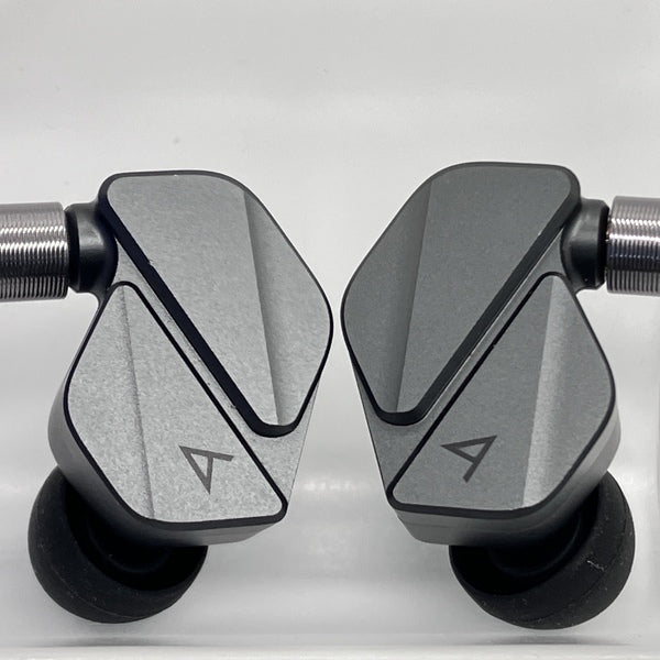 【中古】AK ZERO2 【IRV-AK-ZERO2】【秋葉原】