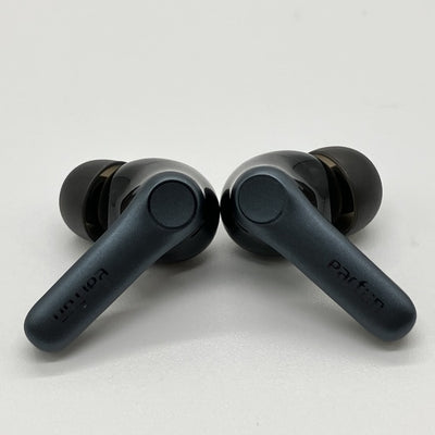 【中古】Air Pro 4 - Black【秋葉原】