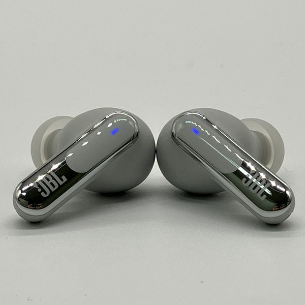 【中古】LIVE BEAM 3 シルバー【JBLLIVEBEAM3SIL】【秋葉原】