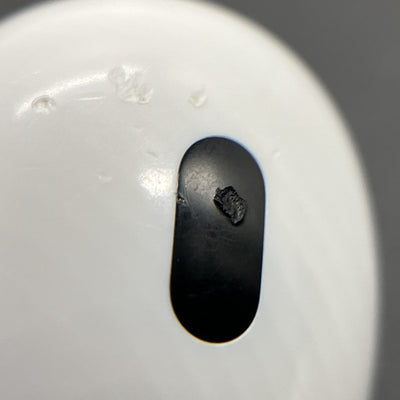 【中古】AirPods Pro (第2世代) MQD83J/A【日本橋】