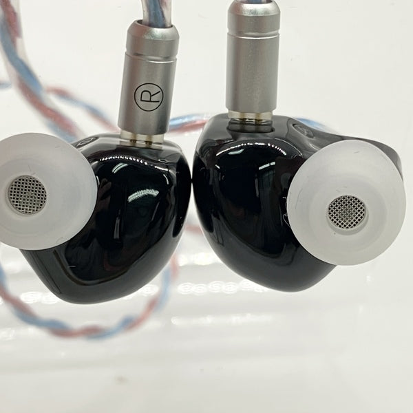 【中古】DEFIANT【仙台】