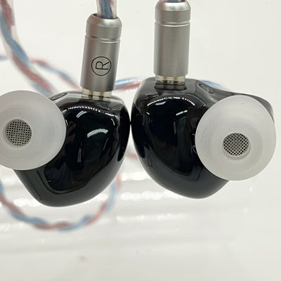 【中古】DEFIANT【仙台】