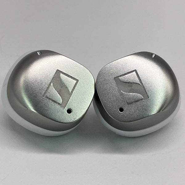 【中古】MOMENTUM True Wireless 4 ホワイトシルバー 【MTW4 White Silver】【日本橋】