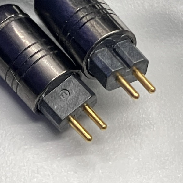 e☆イヤホン・ラボ 【中古】Iolite CIEM2Pin-4.4mm(イヤーループ仕様