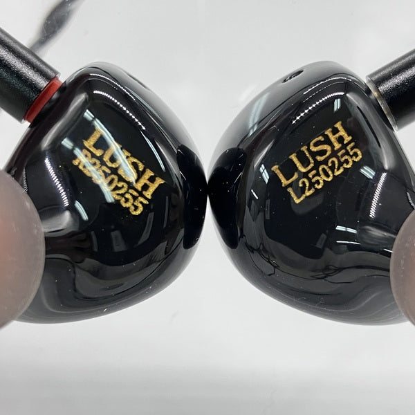 【中古】Lush   Silver Blue【日本橋】