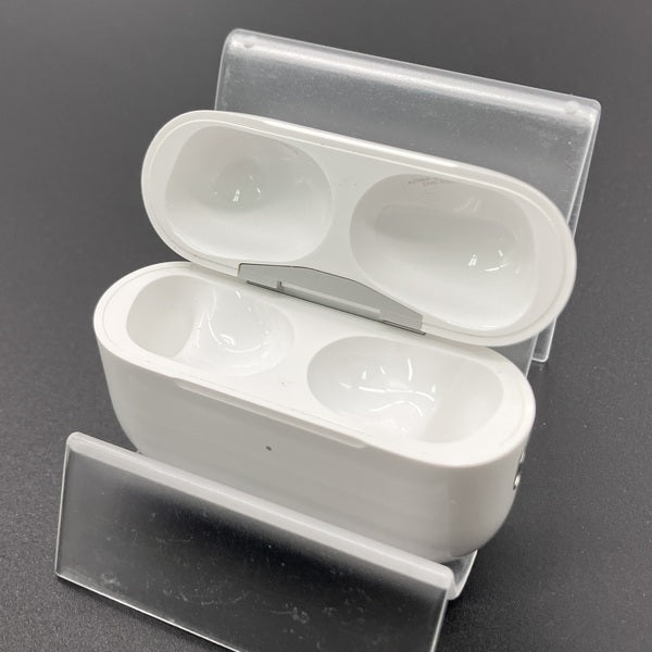 【中古】AirPods Pro (第2世代) MagSafe充電ケース(USB-C)【秋葉原】