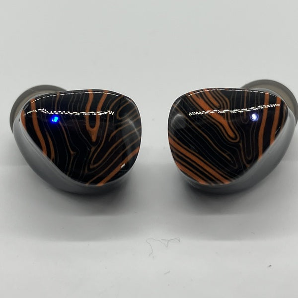 【中古】FoKus Triumph 【NOB-FOKUSTRH-B】【秋葉原】