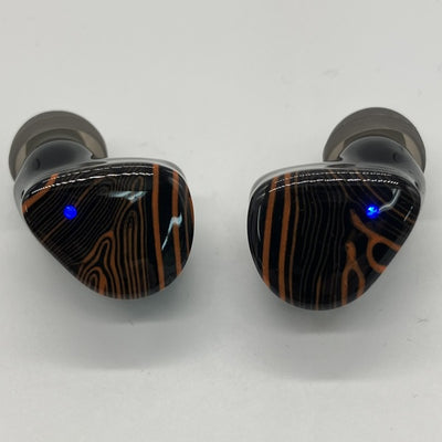 【中古】FoKus Triumph 【NOB-FOKUSTRH-B】【秋葉原】