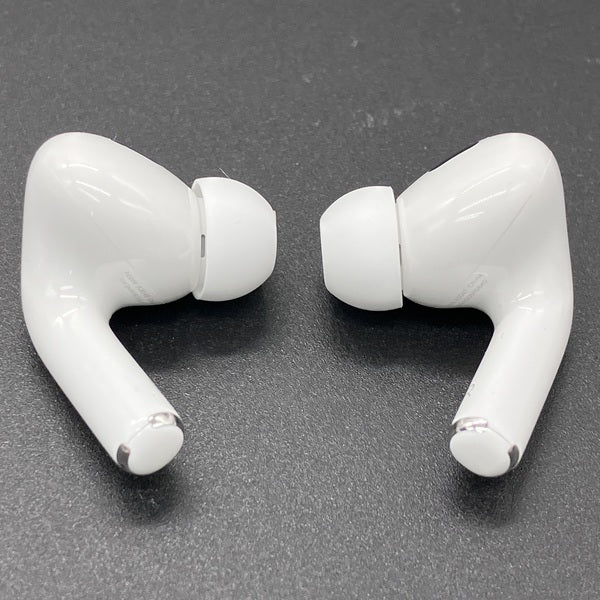 Apple 【中古】MagSafe充電ケース(USB-C)付きAirPods Pro(第2世代