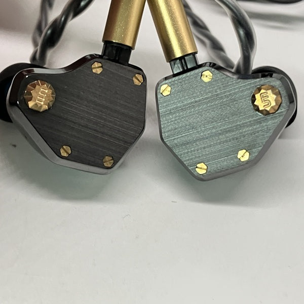 【中古】Mest Jet Black【UNM-1901】【秋葉原】