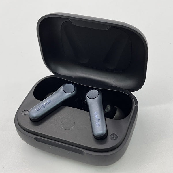 【中古】Air Pro 4 - Black【秋葉原】