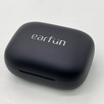 【中古】Air Pro 4 - Black【秋葉原】