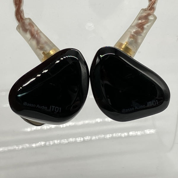 【中古】IT01 Black【秋葉原】