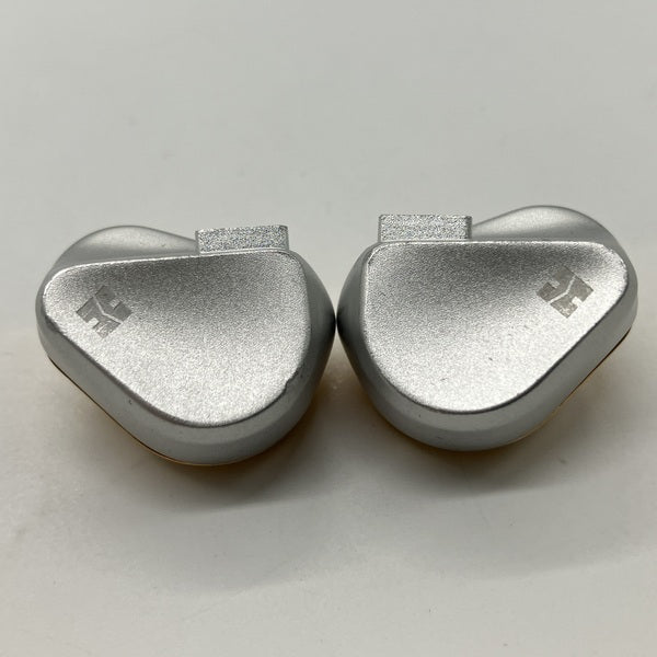 【中古】Svanar（ケーブル欠品）【秋葉原】