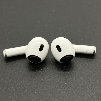 【中古】MagSafe充電ケース(USB-C)付きAirPods Pro(第2世代) MTJV3JA【日本橋】