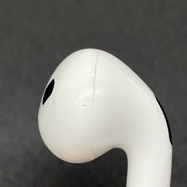 【中古】MagSafe充電ケース(USB-C)付きAirPods Pro(第2世代) MTJV3JA【日本橋】