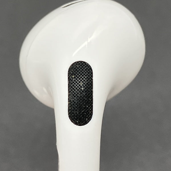 【中古】MagSafe充電ケース(USB-C)付きAirPods Pro(第2世代) MTJV3JA【日本橋】