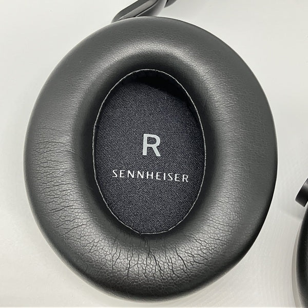 【中古】MOMENTUM 4 Wireless ブラック 【M4AEBT BLACK】【秋葉原】