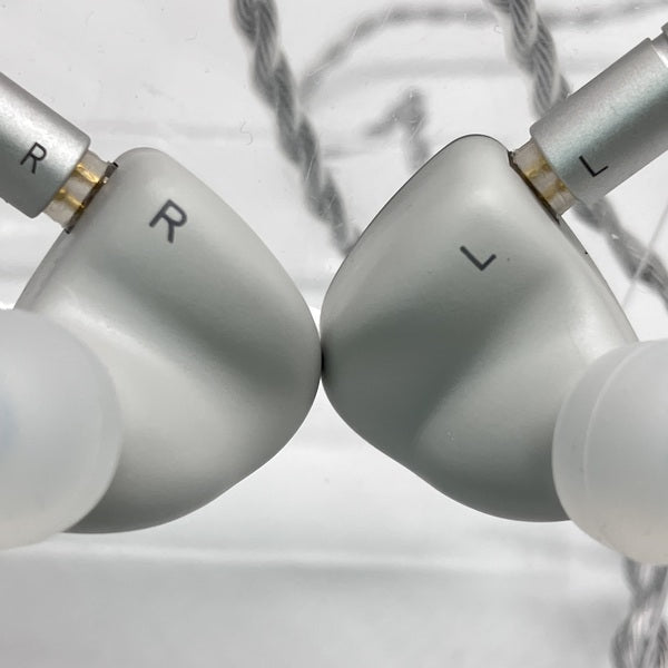 ACTIVO 【中古】VOLCANO 【IRV-ACTIVO-VOLCANO】【秋葉原】 – e☆イヤホン