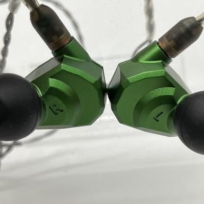 【中古】ANDROMEDA 【CAM-4808】【仙台】