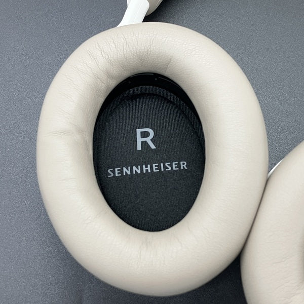 【中古】ACCENTUM Wireless ホワイト 【ACAEBT WHITE】【秋葉原】