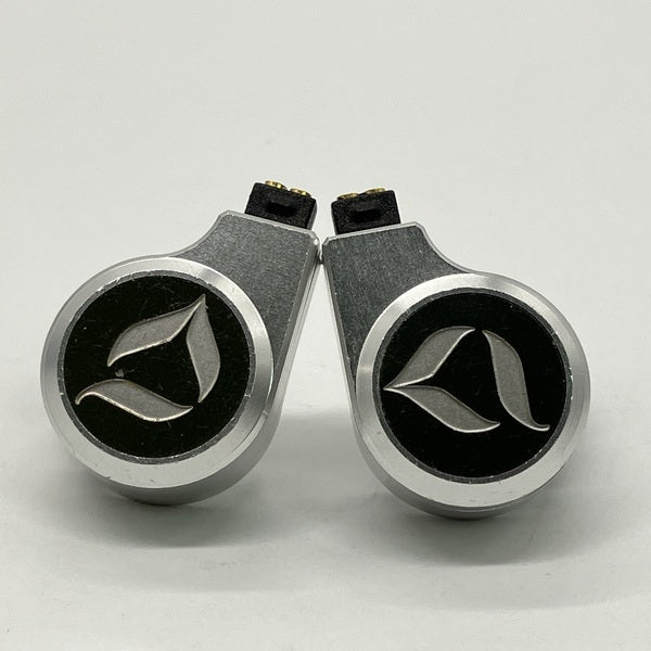 【中古】DITA Twins Fealty Iridium Silver 【DITA-FEALTY】(ケーブル欠品)【秋葉原】