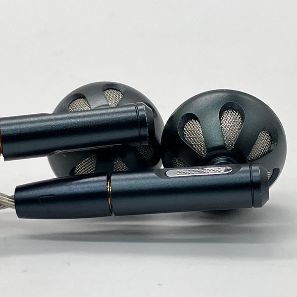 【中古】FF5 Black 【FIO-IEM-FF5-B】【名古屋】