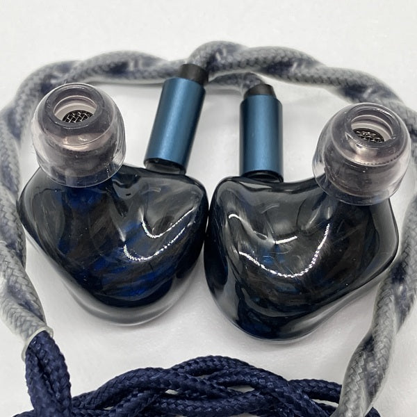 Unique Melody Multiverse Mentor 美品 Unique Melody】The Multiverse Mentor｜ユニバーサルフィットIEM