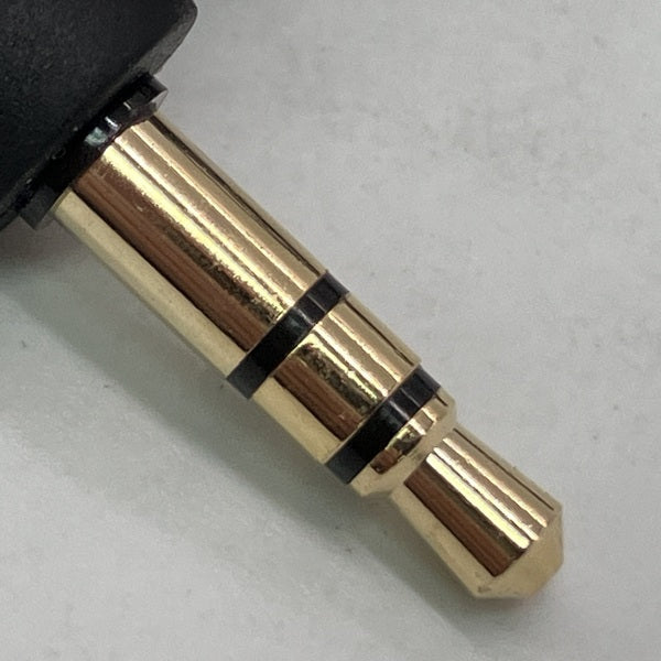 【中古】IE 100 PRO BLACK【秋葉原】