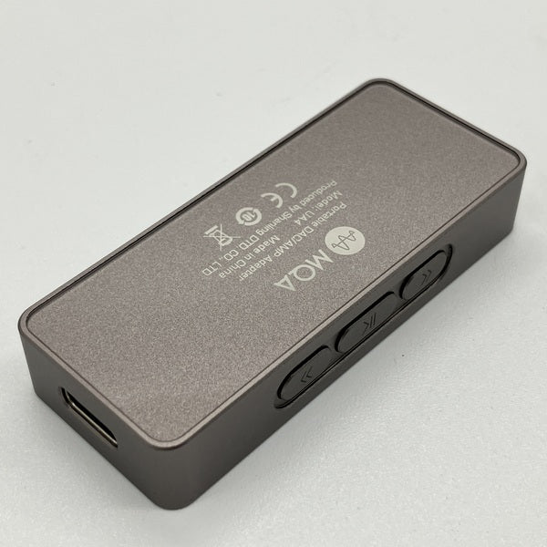 【中古】UA4 チタニウム【日本橋】