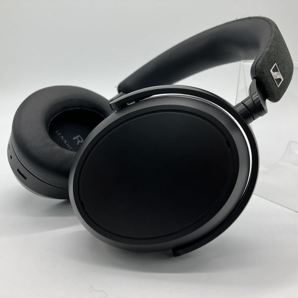 【中古】MOMENTUM 4 Wireless ブラック 【M4AEBT BLACK】【秋葉原】
