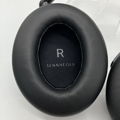 【中古】MOMENTUM 4 Wireless ブラック 【M4AEBT BLACK】【秋葉原】