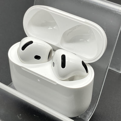 【中古】AirPods 4 MXP93J/A（アクティブノイズキャンセリング搭載）【秋葉原】
