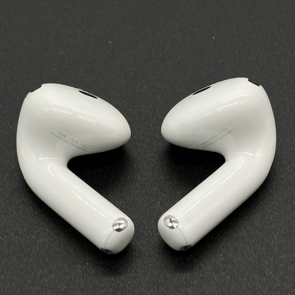 【中古】AirPods 4 MXP93J/A（アクティブノイズキャンセリング搭載）【秋葉原】